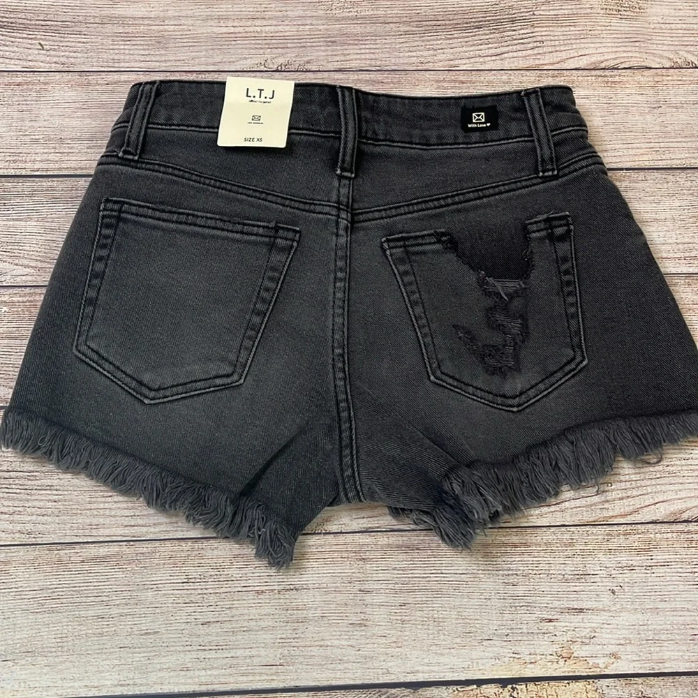LTJ Letter to Juliet Acid Black Distressed Cut Off Jean Shorts NWT XS - Picture 7 of 8
